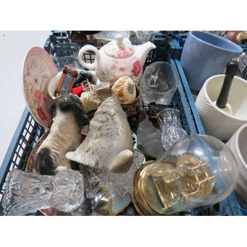 303 - Six trays of unsorted stock