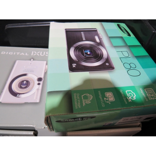 322 - Box of assorted cameras