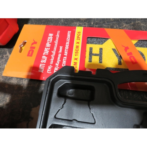 319 - Bosch sander, gild heat gun, hilti case gun foam, halogen heater - all untested