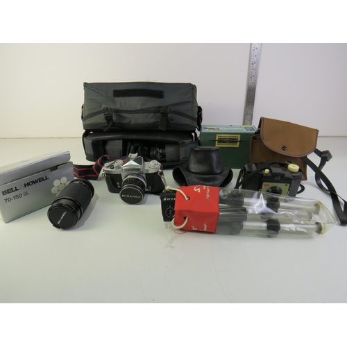 316 - Mixed lot of vintage cameras and accessories including soligor tm camera, boxed lenses, boxed vorsat... 