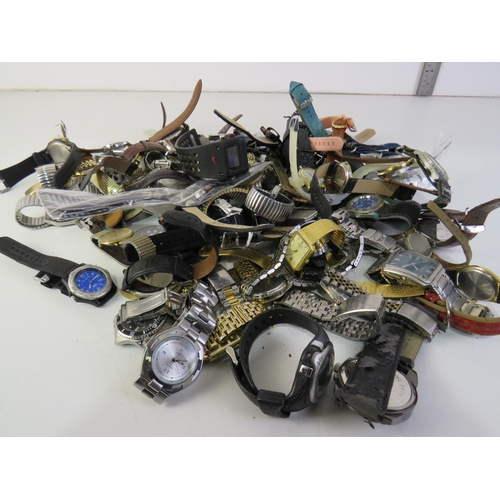 360 - Watch bundle 80 untested watches