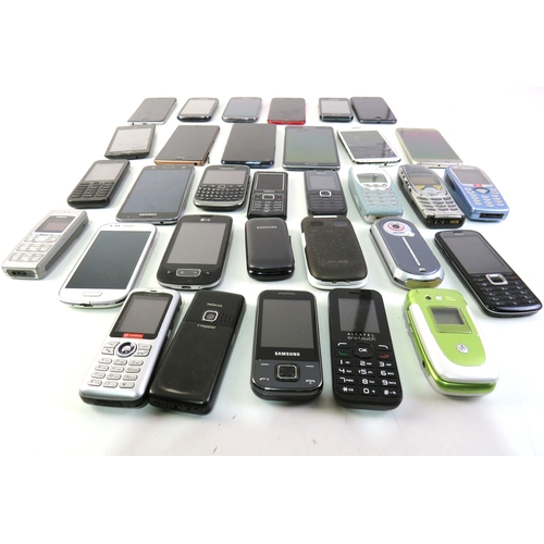282 - A job lot of assorted mobile phones.
