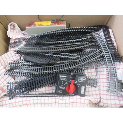 173 - Train set train carriages and track etc.