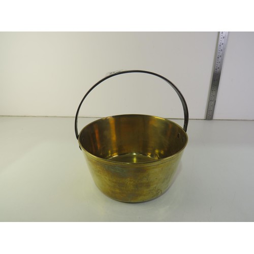 Lot 25        