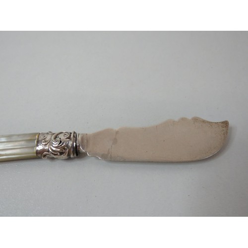 230 - Victorian silver butter knife birmingham hallmarked