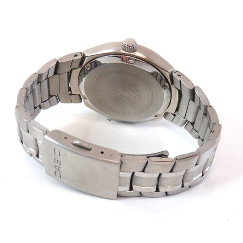 48 - Casio Ediface gents watch, working.