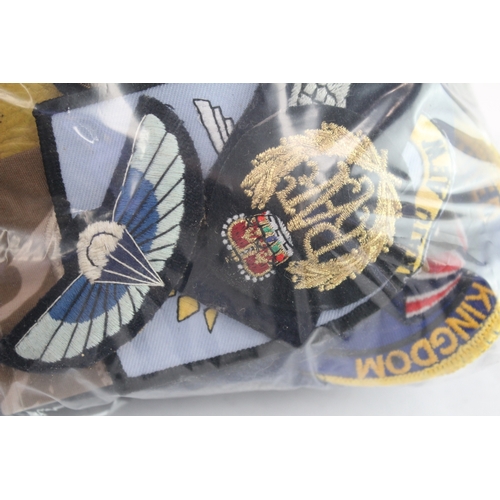562 - Mixed Cloth Military Badges Inc Army, Navy, RAF, SAS, Etc
