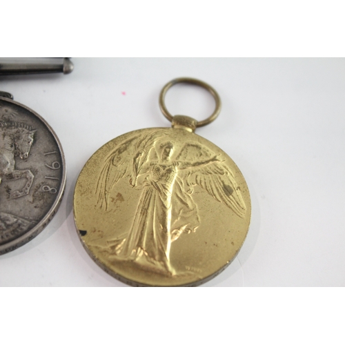 565 - WW1 Medal Pair Named To 21965 Pte W. Wolstenholme Manch Regt