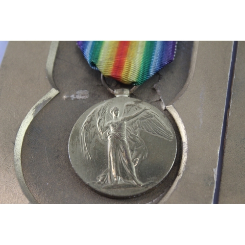578 - WW1 Medal Pair Named To L-10436 Pte C.H Terry Midd'x Regt