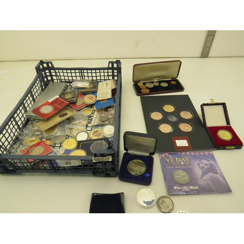 35 - Joblot of collectable / commemorative coinage