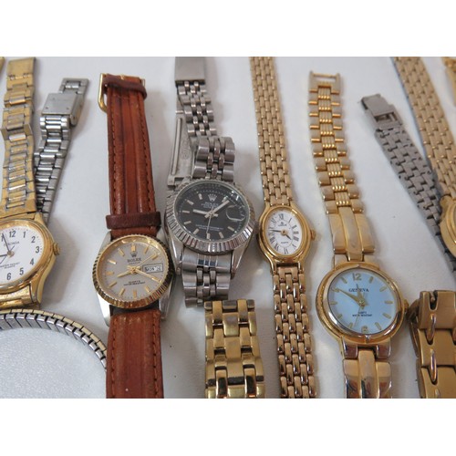 287 - A job lot of ladies vintage watches.