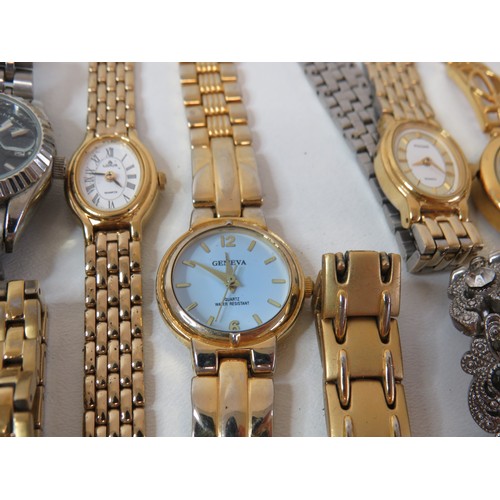287 - A job lot of ladies vintage watches.