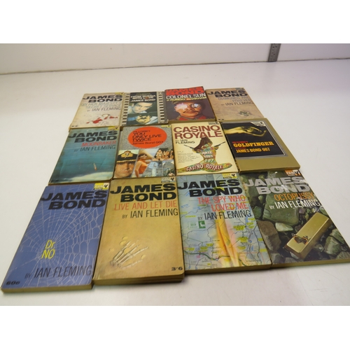 46 - Twelve Ian Fleming, James Bond, Pan Books 1960's