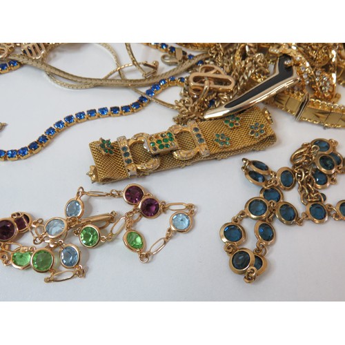 77 - 2kg of gold tone costume jewellery.