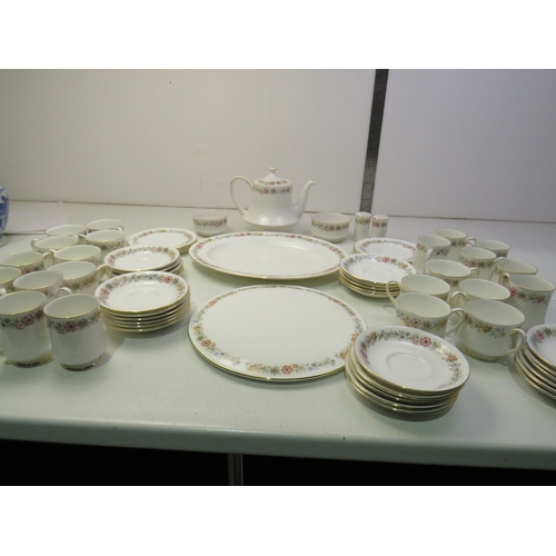 137 - Paragon Belinda tea service