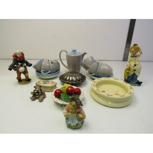 204 - Poole coffee set, clowns and other ceramic
