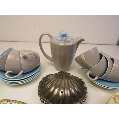 204 - Poole coffee set, clowns and other ceramic