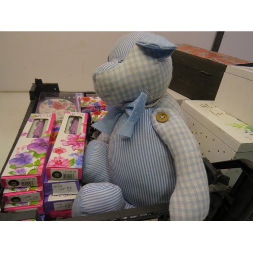 225 - Collection of mum pins and dishes, four wooden trinket boxes and a teddy door stop