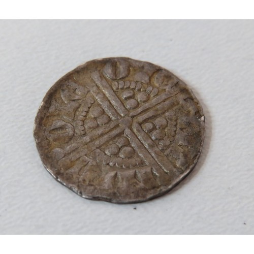43 - Henry III (1216-1272) Long Cross coinage Penny of Canterbury, in very good condition.
