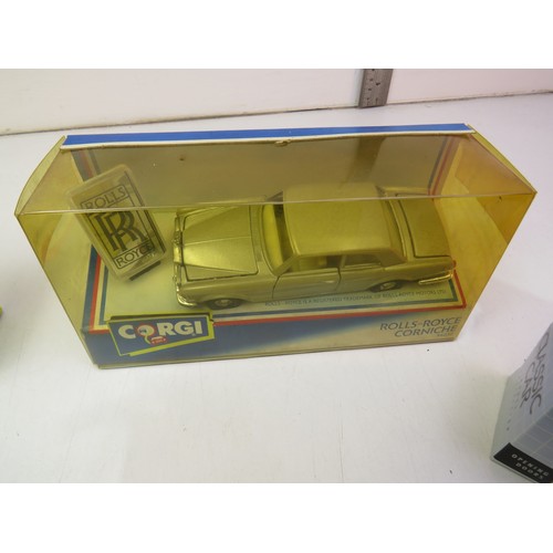 36 - Mixed lot of boxed diecast