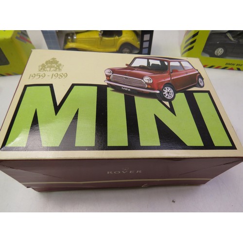 36 - Mixed lot of boxed diecast