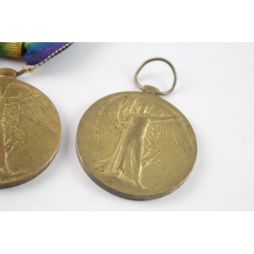 10 - WW1 Victory Medals To Pte Hempshall Linc R, Pte Barber Y+L R & Rubbed Off Name