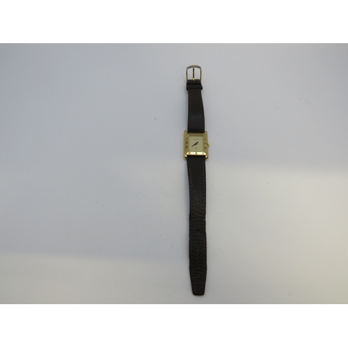 114 - Gucci watch with leather strap