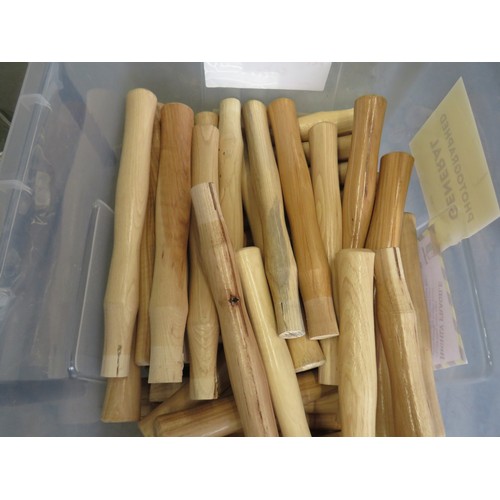 100U - 100 hammer handles