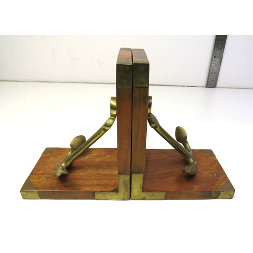 278E - A pair of nautical wood and brass ships anchor bookends.