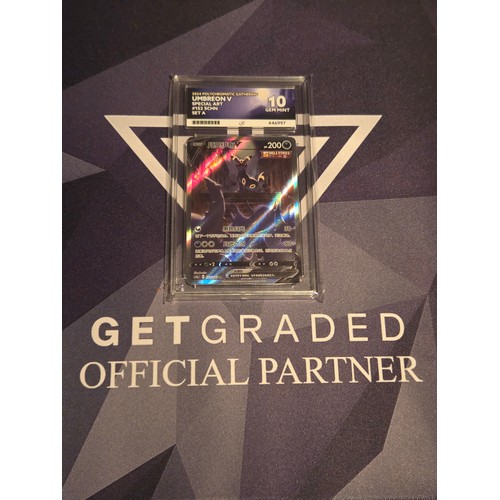 4 - 2024 Polychromatic Gathering Umbreon V Special Art in an Ace Grading Gem Mint 10
#152 Schn, Set A