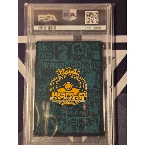 42 - Mews Pokèmon (2020) Black Star Promos-8 Pokèmon League Gem mint 10
2023 Pokèmon 22 worlds flying Pik... 