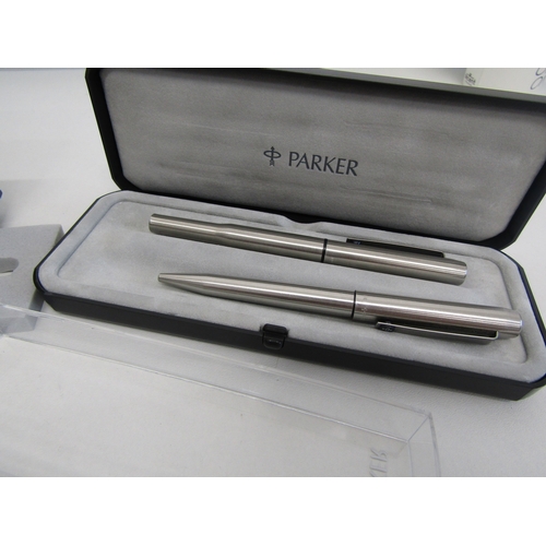 5 - A collection of assorted writing pens.