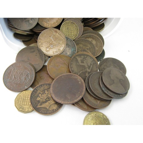 58 - A large collection of British coins 7 kilos in weight