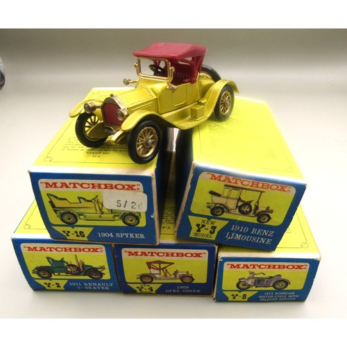 40 - Various boxed Matchbox Diecast