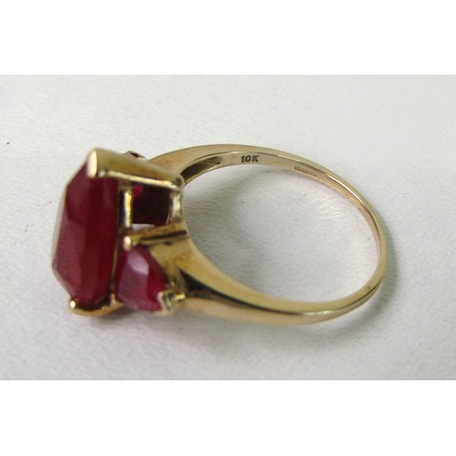 19 - 9ct Gold ring 3.7 grams
size O