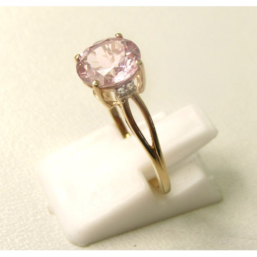 23 - 9ct Gold ring 2 grams
Size O