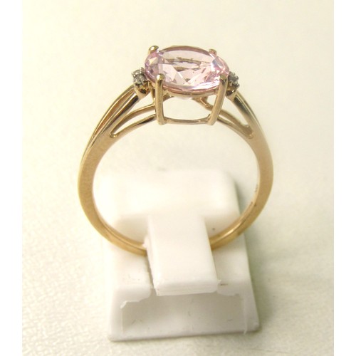 23 - 9ct Gold ring 2 grams
Size O