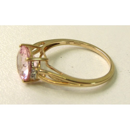 23 - 9ct Gold ring 2 grams
Size O