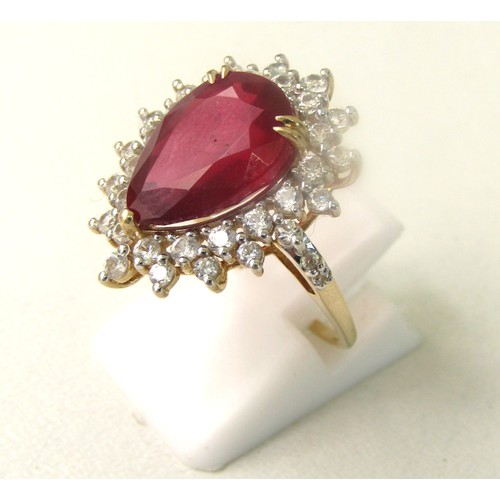 20 - 9ct Gold ring 4.7 grams