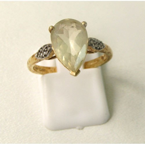 25 - 9ct Gold ring 2.6 grams