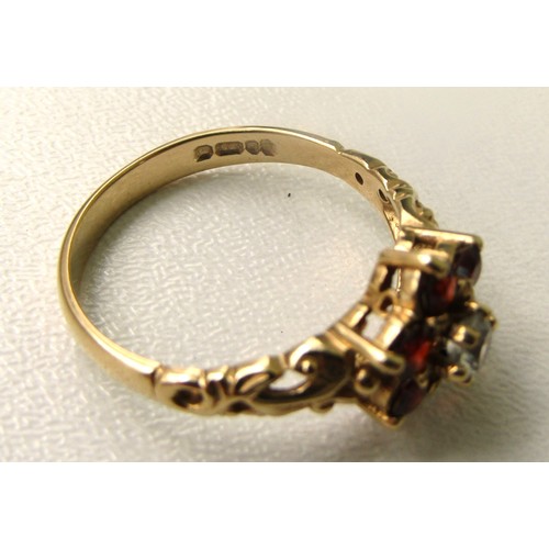 21 - 9ct Gold ring 3.1 grams