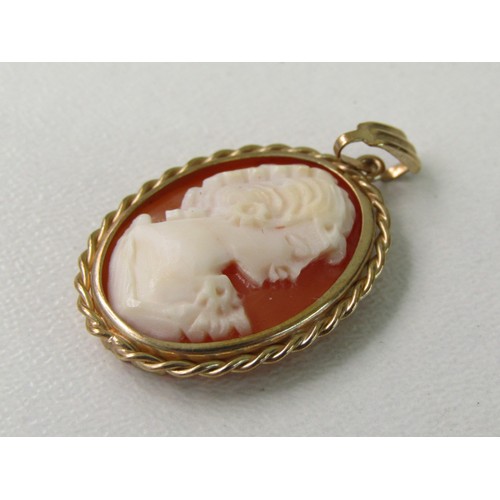 32 - 3x 9ct Gold Pendants 4.4 grams
