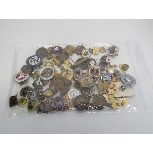 18 - Large collection of pin badges etc
Approx. weight in grams 370
