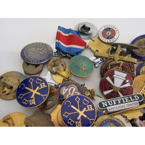 16 - Large collection of pin badges etc
Approx. weight in grams 470