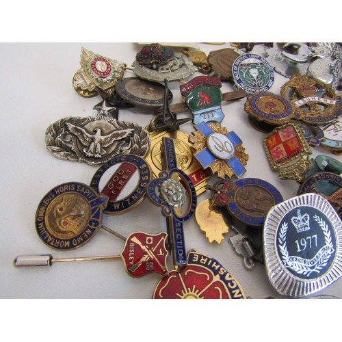 14 - Large collection of pin badges etc
Approx. weight in grams 320