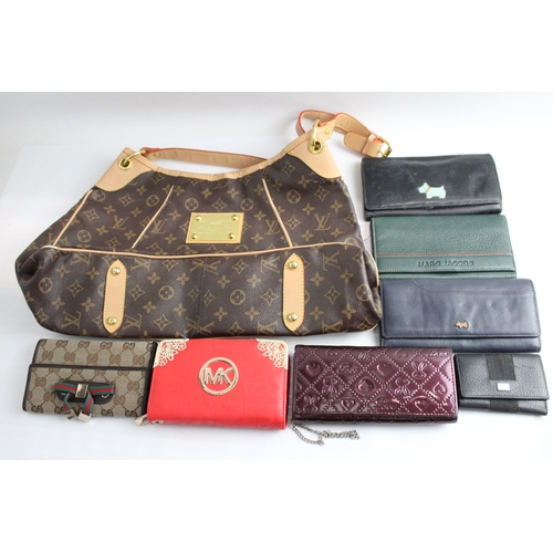 493 - Fashion Handbag Collection Womens Accessories