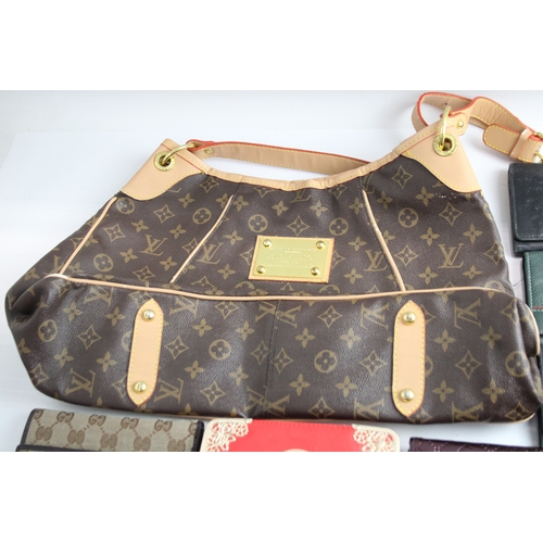 493 - Fashion Handbag Collection Womens Accessories