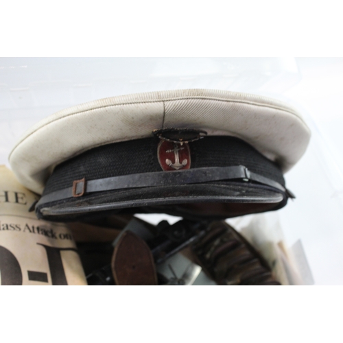 506 - Mixed Military Collection Inc Browns Morse Code, Veret WWI, WW2, Belts, Etc