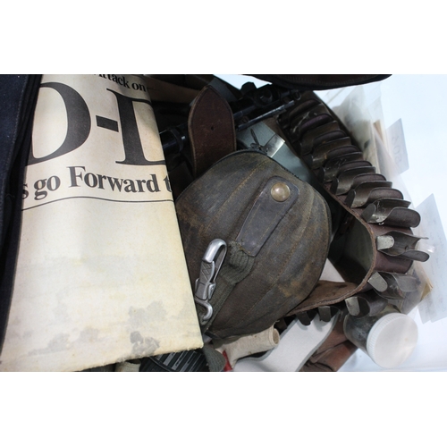 506 - Mixed Military Collection Inc Browns Morse Code, Veret WWI, WW2, Belts, Etc