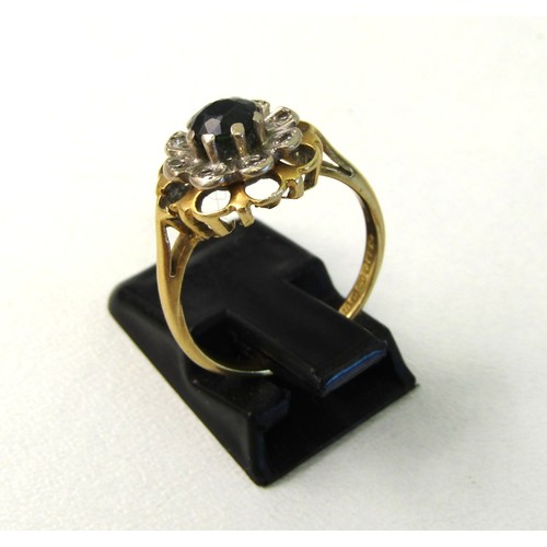 51 - 18ct gold cluster ring size M
Weight 3.8g.